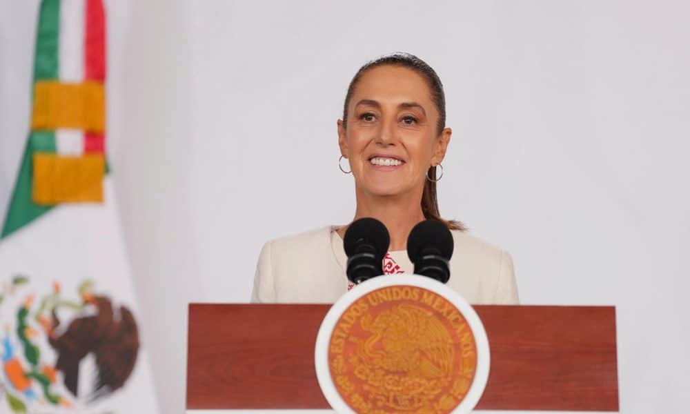 Fotografía cedida por la presidencia de México, de la mandataria mexicana, Claudia Sheinbaum, hablando durante una rueda de prensa este viernes, en el estado de Veracruz (México). EFE/ residencia de México/ SOLO USO EDITORIAL/NO VENTAS/SOLO DISPONIBLE PARA ILUSTRAR LA NOTICIA QUE ACOMPAÑA(CRÉDITO OBLIGATORIO)