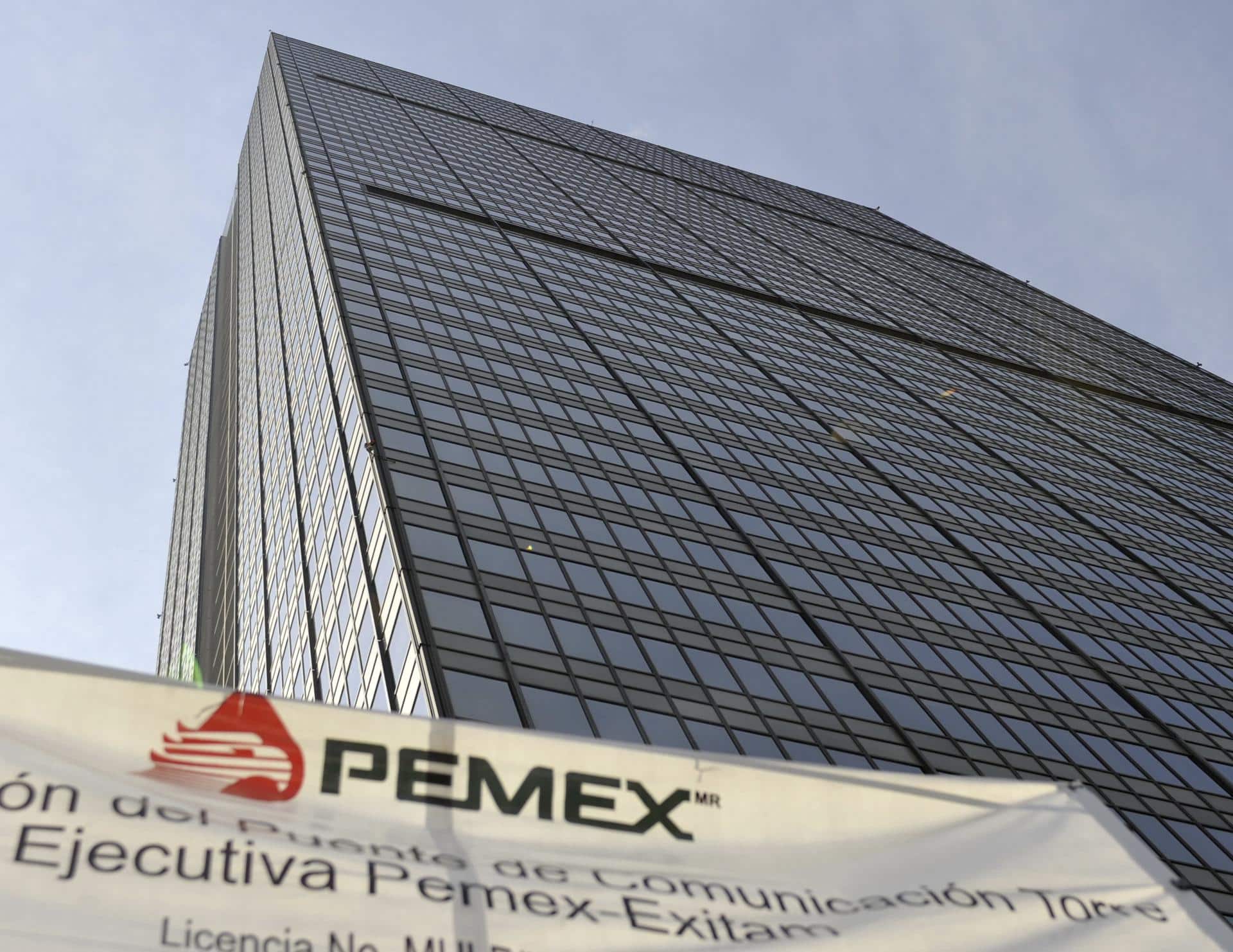 Fotografía de archivo de la Torre Corporativa de Petróleos Mexicanos (PEMEX), ubicada en Ciudad de México. EFE/Mario Guzmán