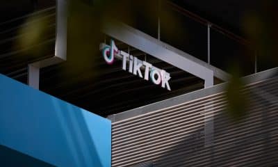 Fotografía de archivo en donde se ve el logo de TikTok. EFE/ALLISON DINNER