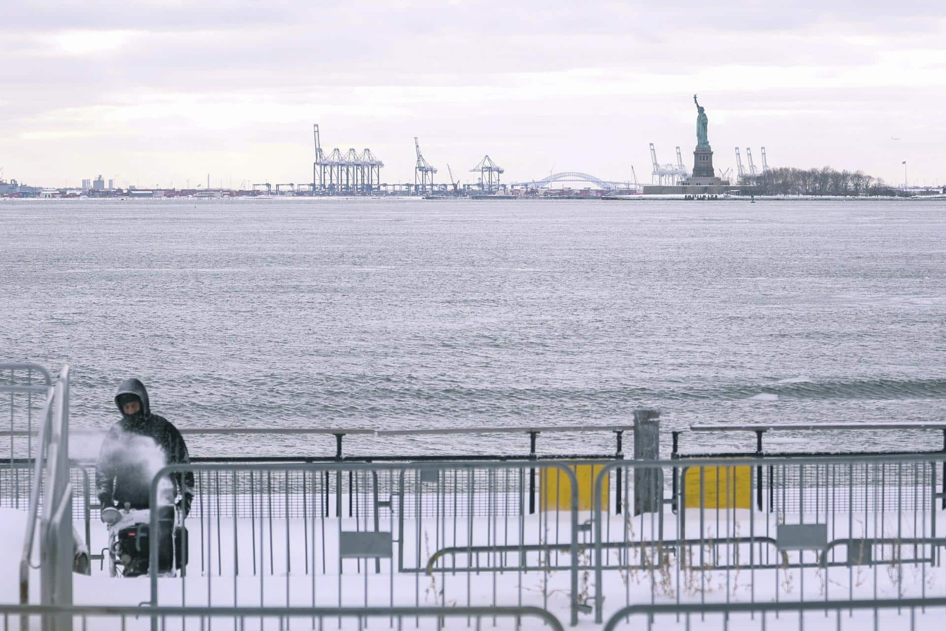 EFE/EPA/SARAH YENESEL