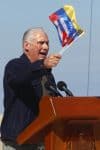 El presidente de Cuba, Miguel Diaz-Canel, habla durante un acto celebrado en la Tribuna Antimperialista a favor de Venezuela este sábado, en La Habana (Cuba). EFE/ Ernesto Mastrascusa