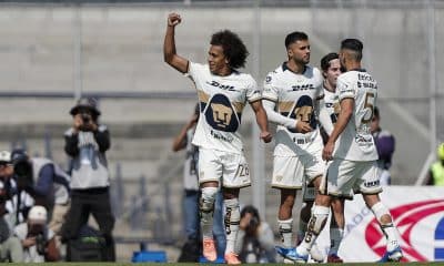 Adalberto Carrasquilla (c) de Pumas celebra un gol este domingo, durante un encuentro por la jornada 1 del torneo Clausura 2026 de la Liga MX en el estadio Olímpico Universitario, en Ciudad de México (México). EFE/ Isaac Esquivel
