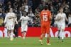 El delantero del Real Madrid Vinicius Jr. (c) celebra su gol, segundo del equipo blanco, durante el partido de la jornada 24 de LaLiga entre el Real Madrid y la Real Sociedad, en el estadio Santiago Bernabéu. EFE/Juanjo Martín