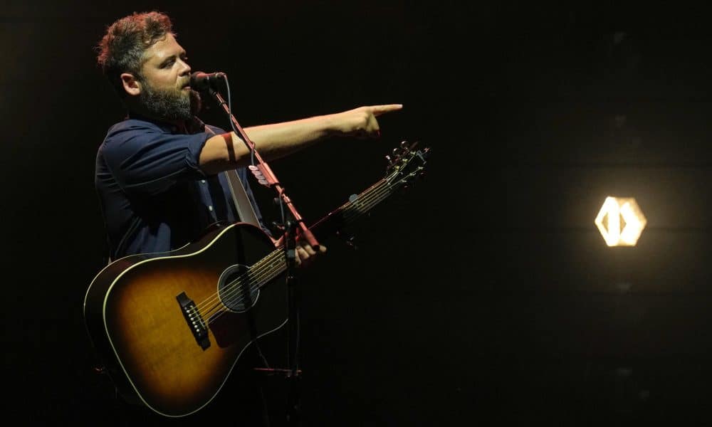 Imagen de archivo del cantante y compositor británico Michael David Rosenberg, más conocido por su nombre artístico Passenger. EFE/Alejandro García.