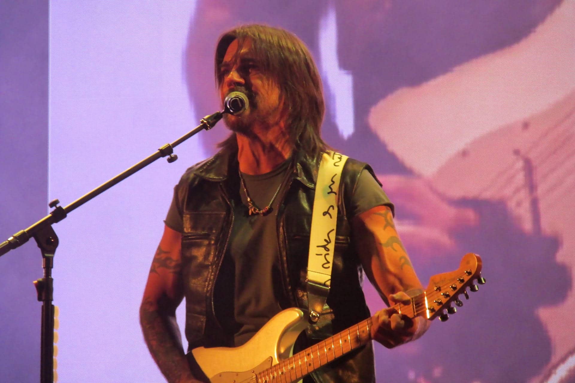 El músico colombiano Juanes se presenta en un concierto en La Paz (Bolivia). Imagen de archivo. EFE/ Gina Baldivieso