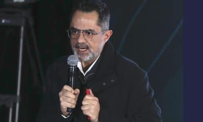 El titular de la Procuraduría Federal del Consumidor (Profeco), César Iván Escalante, participa este lunes durante una rueda de prensa en la Cineteca Nacional Chapultepec, de la Ciudad de México (México). EFE/ Isaac Esquivel