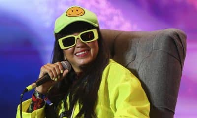 La cantante colombiana Li Saumet de Bomba Estéreo reacciona en una rueda de prensa este domingo, en Viña del Mar (Chile). EFE/ Adriana Thomasa