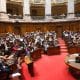 Diputados uruguayos durante la votación para ratificar el acuerdo UE-Mercosur este jueves, en Montevideo (Uruguay). EFE/ Federico Gutiérrez