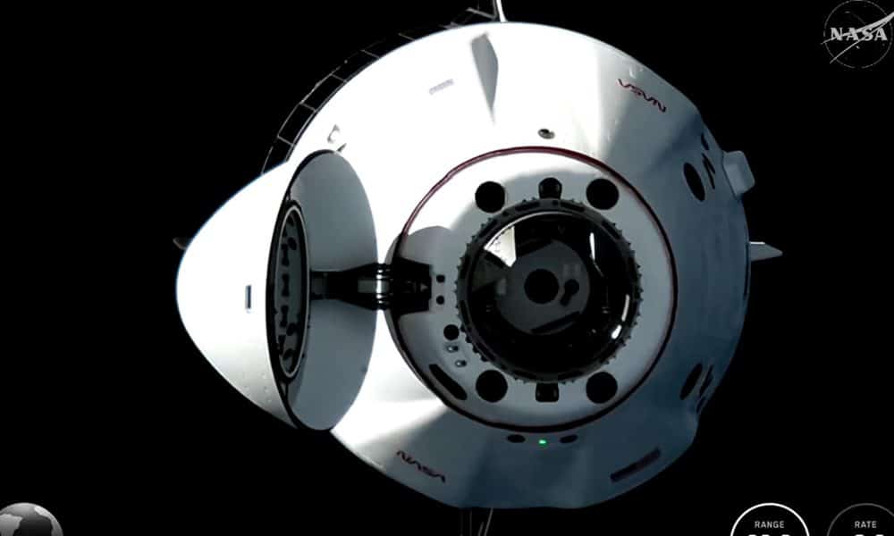 Captura de pantalla tomada de la red social X en la cuenta @NASA que muestra a la misión tripulada Crew-12 de la NASA y SpaceX a punto de acoplarse a la Estación Espacial Internacional (EEI). EFE/ @nasa /SOLO USO EDITORIAL NO VENTAS /SOLO DISPONIBLE PARA ILUSTRAR LA NOTICIA QUE ACOMPAÑA (CRÉDITO OBLIGATORIO)