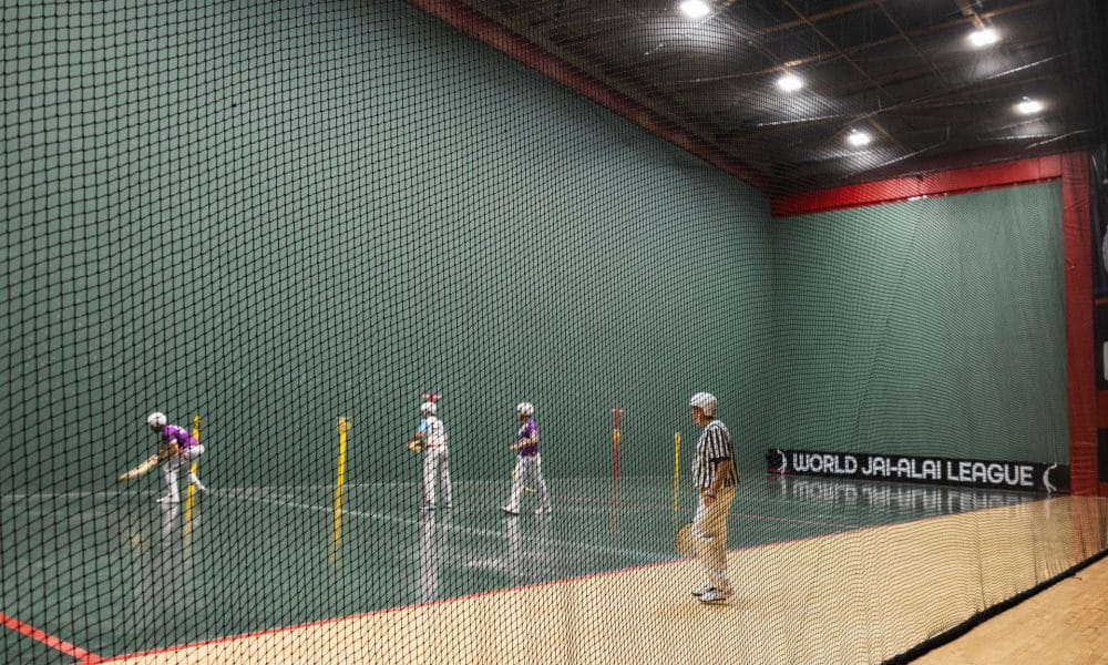 Fotografía del 13 de febrero de 2026 cedida por la WJA League (Liga Mundial de jai-alai) de un partido de frontón en Miami (EE.UU.). EFE/ WJA League /SOLO USO EDITORIAL/NO VENTAS/SOLO DISPONIBLE PARA ILUSTRAR LA NOTICIA QUE ACOMPAÑA (CRÉDITO OBLIGATORIO)
