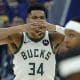 Fotografía de archivo del griego Giannis Antetokounmpo, quien anunció este jueves su permanencia en Milwaukee Bucks. EFE/EPA/JOHN G. MABANGLO SHUTTERSTOCK OUT