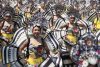 Un grupo de mujeres participa en la Gran Parada de Comparsas este lunes, en el Carnaval de Barranquilla (Colombia).  EFE/ Ricardo Maldonado Rozo
