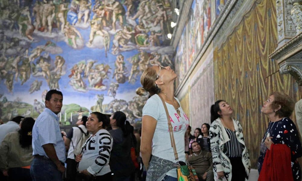 Vista de la Capilla Sixtina antes de la actual restauración. EFE/Hilda Ríos