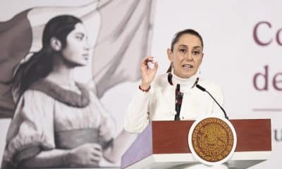 La presidenta de México, Claudia Sheinbaum, habla durante una rueda de prensa este martes, en el Palacio Nacional de Ciudad de México (México). EFE/ José Méndez