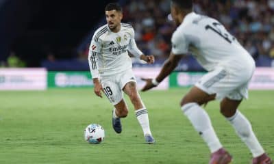 El centrocampista del Real Madrid Dani Ceballos (i) en una fotografía de archivo de esta temporada. EFE/Biel Alino