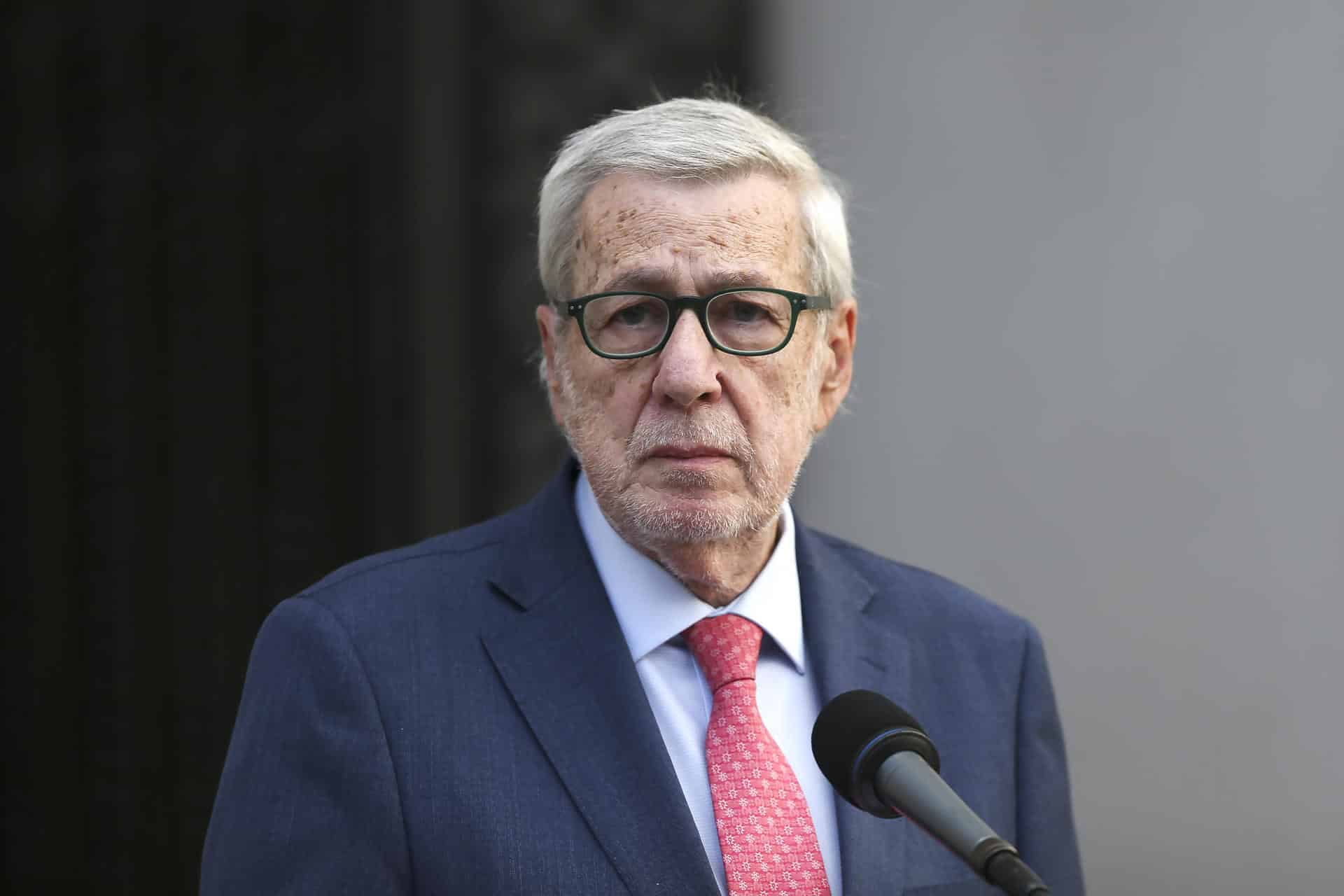 El ministro de Relaciones Exteriores de Chile, Alberto van Klaveren habla este viernes, durante una rueda de prensa en Santiago (Chile). EFE/ Adriana Thomasa