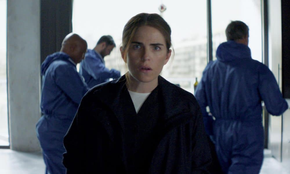 Fotograma cedido por Prime donde aparece la actriz Karla Souza en el papel de la detective Lee Reardon, durante una escena de la serie en inglés '56 Days', una nueva serie de ocho capítulos, ya disponible en Prime Video. EFE/Prime /SOLO USO EDITORIAL /NO VENTAS /SOLO DISPONIBLE PARA ILUSTRAR LA NOTICIA QUE ACOMPAÑA /CRÉDITO OBLIGATORIO