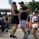 Personas bailan durante un concierto en la Plaza de la Independencia en San Juan (Puerto Rico). Imagen de archivo. EFE/ Thais Llorca