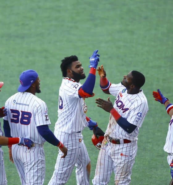 Jugadores de República Dominicana celebran una anotación ante Panamá este miércoles, durante un partido de la Serie del Caribe de Béisbol 2026 entre Panamá y República Dominicana en el Estadio Panamericano Charros de Jalisco en Guadalajara (México). EFE/ Francisco Guasco