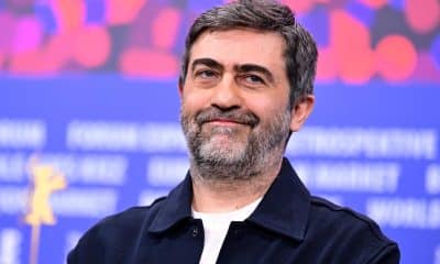 El cineasta turco Emin Alper habla en una conferencia de prensa sobre su filme 'Salvation' en el 76º Festival Internacional de Cine de Berlín, en Berlín, Alemania, el 15 de febrero de 2026. EFE/EPA/FABIAN SOMMER