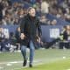 El entrenador del Alavés, el argentino Eduardo Coudet, durante el partido de LaLiga de fútbol que UD Levante y Deportivo Alavés disputan este viernes en el estadio Ciutat de Valencia. EFE/Ana Escobar