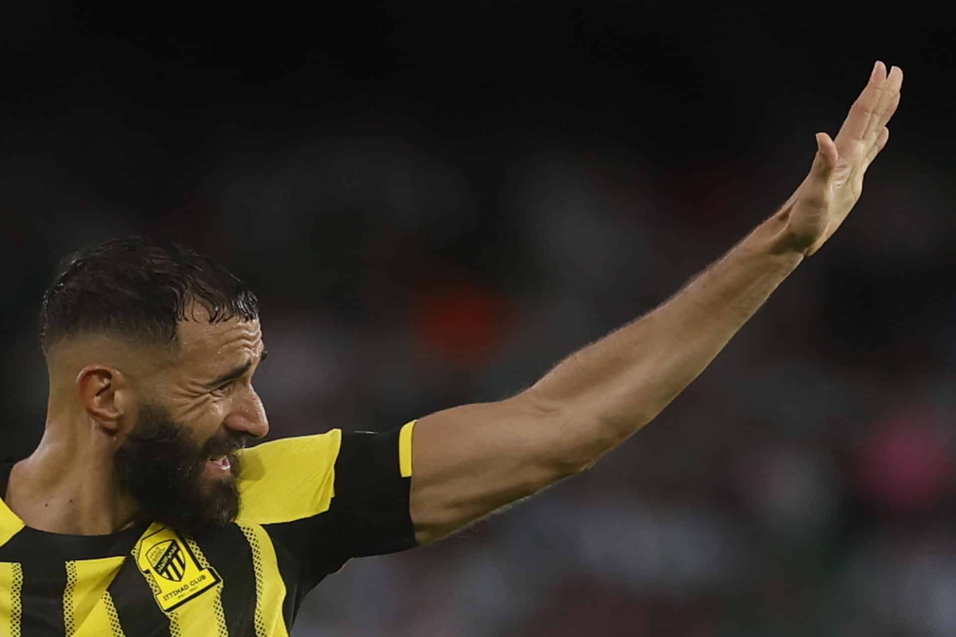 Fotografía de José Manuel Vidal, en la que puede verse en una imagen de archivo del 3 de agosto de 2024 al futbolista francés Karim Benzema, entonces como jugador del Al-Ittihad Club. EFE