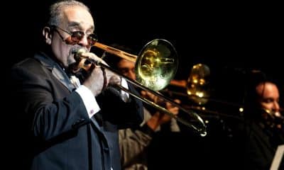 Fotografía de archivo del 29 de junio de 2017 que muestra al músico y compositor de salsa Willie Colón presenta su espectáculo Tour 50 Aniversario en Guadalajara (México). EFE/ Ulises Ruiz Basurto