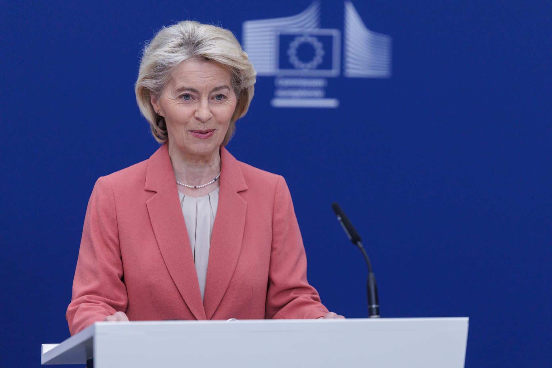 La presidenta de la Comisión Europea, Ursula von der Leyen, informa a la prensa sobre los últimos desarrollos en cuanto a Mercosur. EFE/EPA/OLIVIER MATTHYS
 
//////////
 
BELGIUM (BRUSSELS), 27/02/2026.- European Commission President Ursula von der Leyen briefs the press on the latest developments regarding Mercosur at the European Commission in Brussels, Belgium, 27 February 2026. (Bélgica, Bruselas) EFE/EPA/OLIVIER MATTHYS