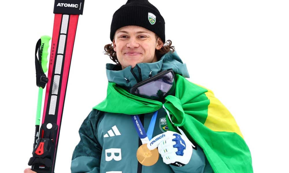 Lucas Pinheiro Braathen, medallista de oro de Brasil en los Juegos Olímpicos de Invierno 2026. EFE/EPA/ANNA SZILAGYI