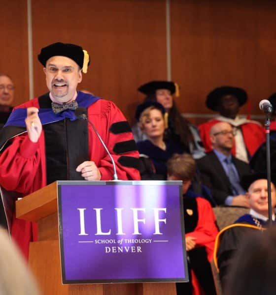 Fotografía del 6 de febrero de 2026 del archivo personal del teólogo cubanoestadounidense Miguel A. De La Torre hablando en la Escuela de Teología Iliff en Denver (EE.UU.). EFE/ Miguel A. de La Torre /SOLO USO EDITORIAL/ NO VENTAS/ SOLO DISPONIBLE PARA ILUSTRAR LA NOTICIA QUE ACOMPAÑA (CRÉDITO OBLIGATORIO)