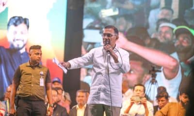 Imagen de archivo del presidente del Partido Nacionalista de Bangladesh (BNP), Tarique Rahman (C), habla durante un mitin de campaña electoral en el Gandaria Dhupkhola Math, en la Ciudad Vieja de Daca, Bangladesh, el 9 de febrero de 2026. EFE/EPA/MONIRUL ALAM