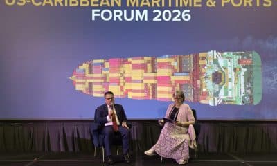 El ministro de Agua, Medio Ambiente y Cambio Climático de Jamaica, Matthew Samuda (i), habla junto a la integrante sénior de la Iniciativa del Caribe del Centro Adrienne Arsht para América Latina (AALAC) del Atlantic Council, Patricia Francis, durante el 'Foro Marítimo y de Puertos EEUU-Caribe' este viernes, en Miami (EE.UU.). EFE/ Alberto Boal