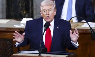 El presidente de Estados Unidos, Donald Trump, pronuncia el primer discurso sobre el Estado de la Unión de su segundo mandato ante una sesión conjunta del Congreso en la Cámara de Representantes del Capitolio de Estados Unidos en Washington. EFE/EPA/WILL OLIVER