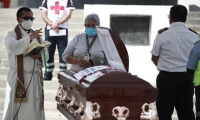 Las muertes por todas las causas en México cayeron un 5,98 % interanual en los primeros nueve meses de 2025, hasta un total de 574.929, aunque siguen por encima de los niveles prepandemia, informó este miércoles el Instituto Nacional de Estadística y Geografía (Inegi). Imagen de archivo. EFE/ Luis Torres.