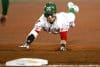 Carlos Sepulveda de México Verde se barre a tercera base ante República Dominicana este jueves, durante un partido de la Serie del Caribe de Béisbol 2026 entre República Dominicana y México Verde, en el Estadio Panamericano Charros de Jalisco en Guadalajara (México). EFE/ Francisco Guasco
