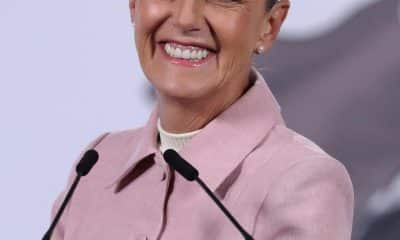 La presidenta de México, Claudia Sheinbaum, reacciona durante una rueda de prensa este lunes, en el Palacio Nacional en Ciudad de México (México). EFE/Mario Guzmán