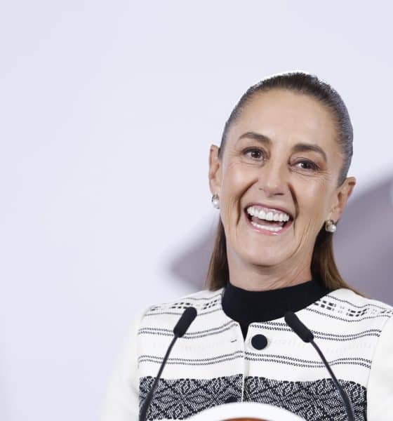La presidenta de México, Claudia Sheinbaum, habla durante una rueda de prensa este martes, en Palacio Nacional de la Ciudad de México (México). EFE/ Sáshenka Gutiérrez