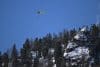 Helicóptero que traslada a la estadounidense Lindsey Vonn tras caerse en el Descenso Femenino de Esquí Alpino, en el centro de esquí Tofane de Cortina d'Ampezzo, Italia. EFE/EPA/JURE MAKOVEC
