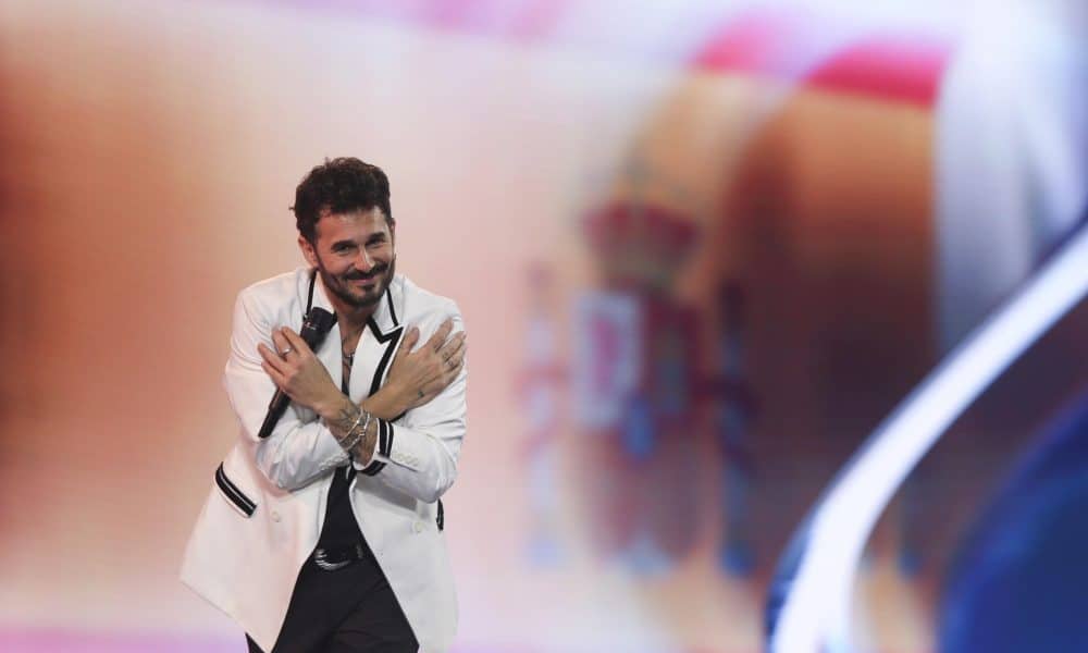 El cantautor español Antoñito Molina se presenta en la competencia internacional del Festival Internacional de la Canción de Viña del Mar este 25 de febrero de 2026, en Viña del Mar (Chile). EFE/ Adriana Thomasa