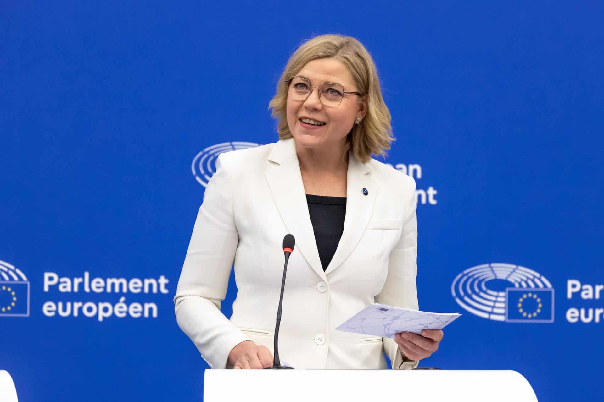 La vicepresidenta ejecutiva de Soberanía Tecnológica, Seguridad y Democracia, Henna Virkkunen. EFE/EPA/CHRISTOPHE PETIT TESSON