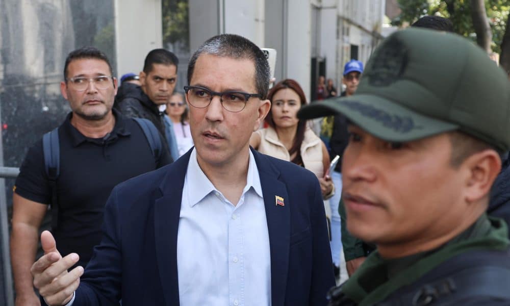 Foto de archivo del diputado venezolano Jorge Arreaza (c). EFE/ Miguel Gutiérrez