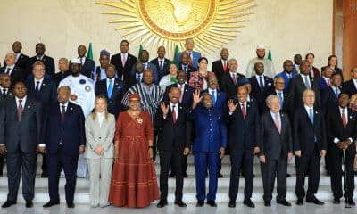 Los participantes posan para una foto familiar durante la 39ª Sesión Ordinaria de la Asamblea de Jefes de Estado y de Gobierno de la Unión Africana en Adís Abeba, Etiopía, 14 de febrero de 2026.EFE/EPA/MINASSE WONDIMU HAILU