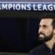 El entrenador del Real Madrid, Álvaro Arbeloa, momentos antes de comenzar el partido de vuelta de la fase de acceso a los octavos de la Liga de Campeones que Real Madrid y Benfica disputan en el estadio Santiago Bernabéu, en Madrid. EFE/Sergio Pérez