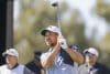 El estadounidense Xander Schauffele lanza al primer hoyo durante la ronda final del Genesis Invitational 2026 en el Riviera Country Club en Los Ángeles, California (EE.UU.). EFE/EPA/CHRIS TORRES
