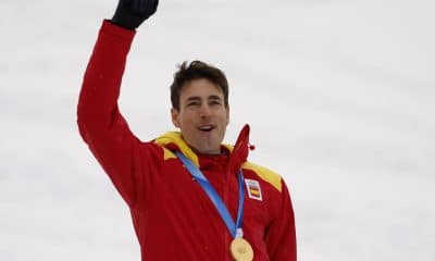 El español Oriol Cardona se proclama campeón olímpico de sprint de esquí de montaña de los Juegos Olímpicos de Milán-Cortina d'Ampezzo (Italia) que se disputó en la estación de Bormio.EFE/EPA/GUILLAUME HORCAJUELO