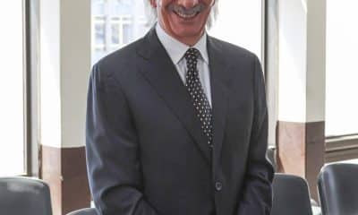 El periodista José Rubén Zamora Marroquín reacciona a su llegada a una audiencia este jueves, en el Juzgado Segundo Penal en Ciudad de Guatemala (Guatemala). EFE/ STR