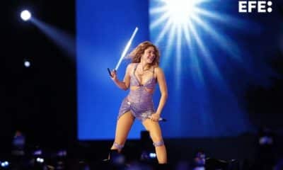Fotografía de archivo del 7 de febrero de 2026 que muestra a la colombiana Shakira durante un concierto. EFE/ Rodrigo Sura
