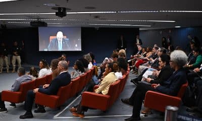 Personas y allegados de Marielle Franco asisten a un juicio en el Supremo Tribunal Federal este miércoles, en Brasilia (Brasil). EFE/ Andre Borges