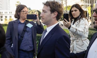 El director ejecutivo de Meta Platforms, Mark Zuckerberg, llega a una comparecencia este 18 de febrero de 2026, en el Tribunal Superior del Condado de Los Ángeles, California (EE.UU.). EFE/ Chris Torres