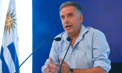 Fotografía de archivo, 04/01/2026.- El presidente de Uruguay, Yamandú Orsi, habla durante una rueda de prensa en Montevideo (Uruguay). EFE/ Federico Gutierrez